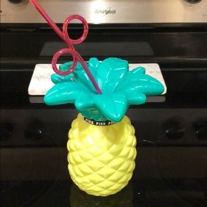 VS PINK pineapple cup 🍍